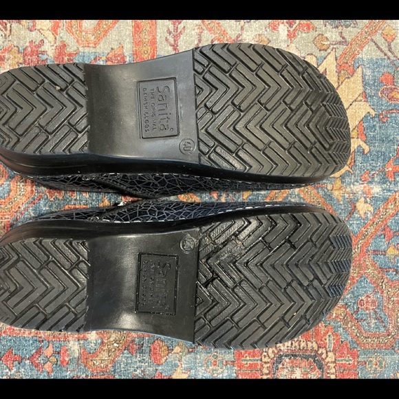 Sanita, Size 40, Navy Blue Slip On’s, LIKE NEW, Excellent condition - Picture 3 of 5